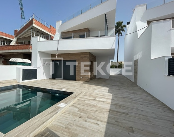 Stijlvolle Vrijstaande Villa's Met Privé Zwembad In Villamartin 2