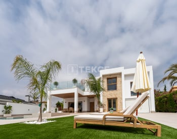 Traumhafte Villa Mit 4 Schlafzimmern, Pool Und Solarium In Orihuela 11