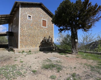 Hus Med Bergsutsikt Och Sammanflätad Natur I Antalya 2