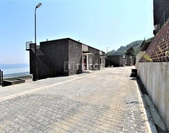 Häuser In Sakarya Sapanca Mit Gärten Und Terrassen 4