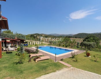 Ruim Huis Met Turks Bad En Zwembad In Kocaeli 10
