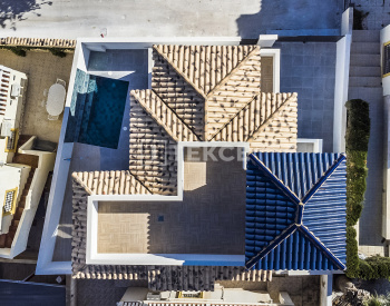 Newly Refurbished Opulent Villa in Alicante La Zenia 3