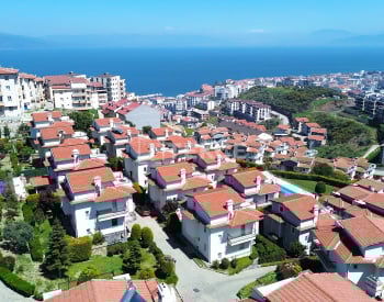 Mudanya Halitpaşa'da Deniz Manzaralı Eşyalı Müstakil Villa 7