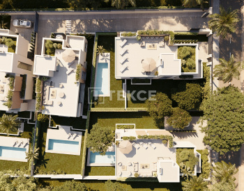 Marbella'da Sahile Yakın Geniş Yeni Müstakil Villalar 8