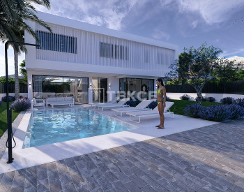 San Fulgencio La Marina’da Plaja Yakın Havuzlu Müstakil Villalar 6