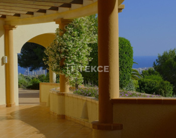 白色海岸（ Costa Blanca）波洛普（ Polop）靠近城市和海滩的别墅 9