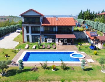 Ruim Huis Met Turks Bad En Zwembad In Kocaeli 2