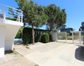 Villa Tríplex Amueblada Con Piscina En Kadriye Antalya 7