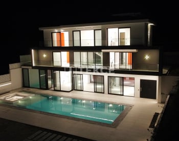 Fethiye Ölüdeniz'de Doğanın Kalbinde Modern Zarif Lüks Villa 5