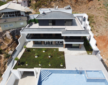 Alanya Tepe'de Doğa Manzaralı Şık Tasarımlı Müstakil Villa 5