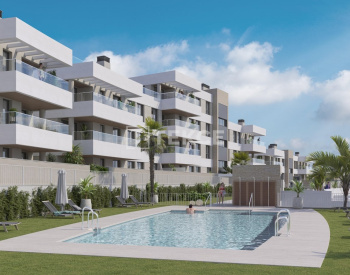 Málaga Estepona'da Deniz Manzaralı Yatırımlık Daireler 2