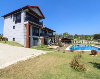 Ruim Huis Met Turks Bad En Zwembad In Kocaeli 9