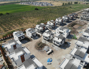 Maisons Dans Un Projet Sécurisé Avec Piscine À Dikili Izmir 5
