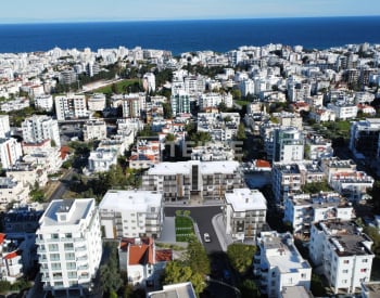 Kuzey Kıbrıs Girne Şehir Merkezinde Deniz Manzaralı Daireler 2