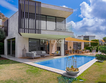 Möblierte Einzel Villa In Einem Prestigeträchtigen Komplex In Bodrum 1
