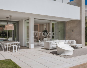 Villas Vues Imprenables Dans Un Quartier Populaire À Estepona 5