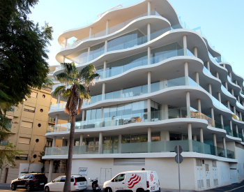 Prestigious Flat Walking Distance of the Sea in Fuengirola 1