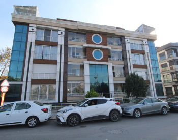 Apartment Near the Coast and Marmaray Station in Bakırköy 1