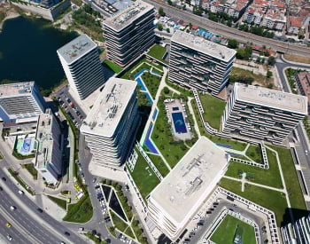 Spacious Apartments with Sea Views in Istanbul Zeytinburnu 1
