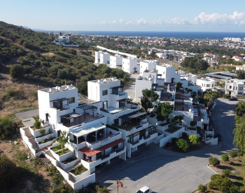 Villa Met Zeezicht En Ruim Terras In Alsancak Noord-cyprus