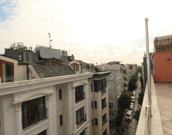 Duplex Appartement Met Ruim Terras In Istanbul Beyoğlu