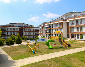 Çınarcık'ta Havuzlu ve Güvenlikli Sitede Eşyalı Daire