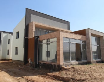 Shcike Häuser In Einer Wohnanlage In Sincan Ankara 1