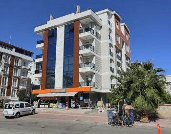 位于安塔利亚康雅尔蒂（konyaaltı）的带家具夹层公寓