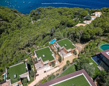 Luxe Villa's Vlakbij Het Strand En De Stad Begur In Girona 0