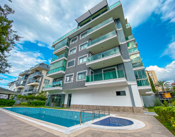 Appartement Meublé Avec Jardin Privé À Alanya Avsallar