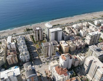 Seafront Real Estate with Views in a Complex in Alanya 1