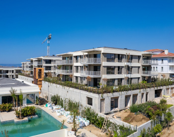 شقق قريبة من البحر ضمن مجمع مغلق في تشيشمي