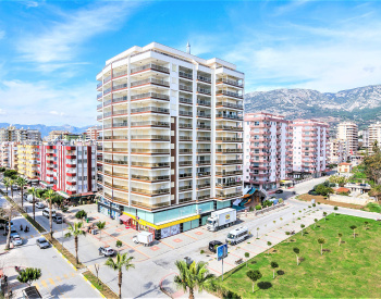 Flats in Mahmutlar 100 Meters Close to the Sea in Complex 1