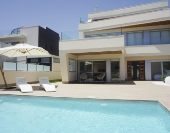 Elegante Villa's Met Voldoende Ruimte In Orihuela Alicante