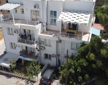 آپارتمان ۲ خوابه آماده سکونت در گیرنه