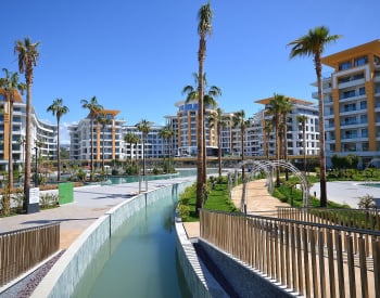 Alanya'da Kapsamlı Sosyal Tesislere Sahip Sitede Şık Daireler