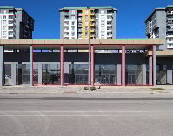 Bien Commercial Sur Une Rue Principale Très Fréquentée À Antalya Kepez