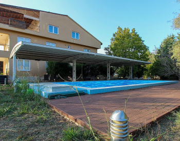 安塔利亚 Döşemealtı 整栋带游泳池和花园的建筑
