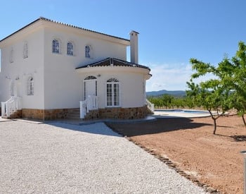 Detached Mediterranean Villas on Huge Plots in Aspe Costa Blanca 1