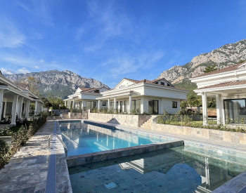 Villas Con Vistas A La Montaña Cerca De Los Servicios En Antalya Kemer
