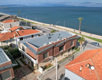 Seaview Villas with Private Gardens in İzmir Güzelbahçe 1
