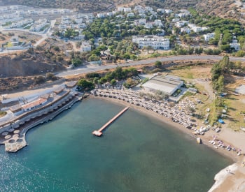 İzmir Foça'da Denize Sıfır Site İçinde 1+1 Daireler