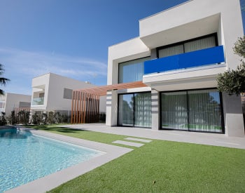 Ready to Move Villas with Sea Views in Finestrat Alicante