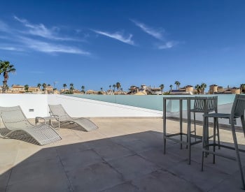 Fully Detached Villas with Private Pools in La Florida 1