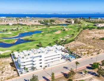 Large 2 & 3-bedroom Apartments Close to Golf Course in Los Alcázares 1