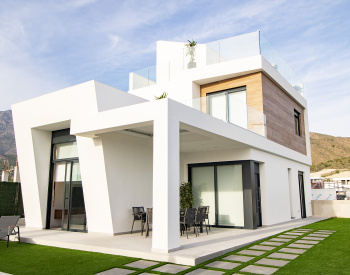 Villa's Met Uitzicht Op De Zee En De Bergen In Alicante