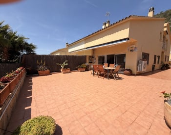 Reihenhaus Mit Meerblick Und Gemeinschaftspool In Sitges, Barcelona