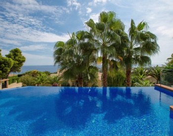 Villa Lista Para Entrar A Vivir Cerca De La Playa En Moraira Alicante