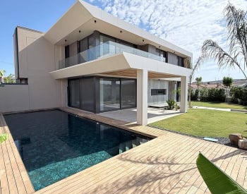 Villa Neuve Avec Jardin Et Piscine Privée À Çeşme İzmir
