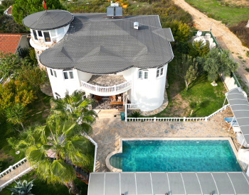 Willa Z Basenem I Aneksem W Pobliżu Pól Golfowych W Kadriye